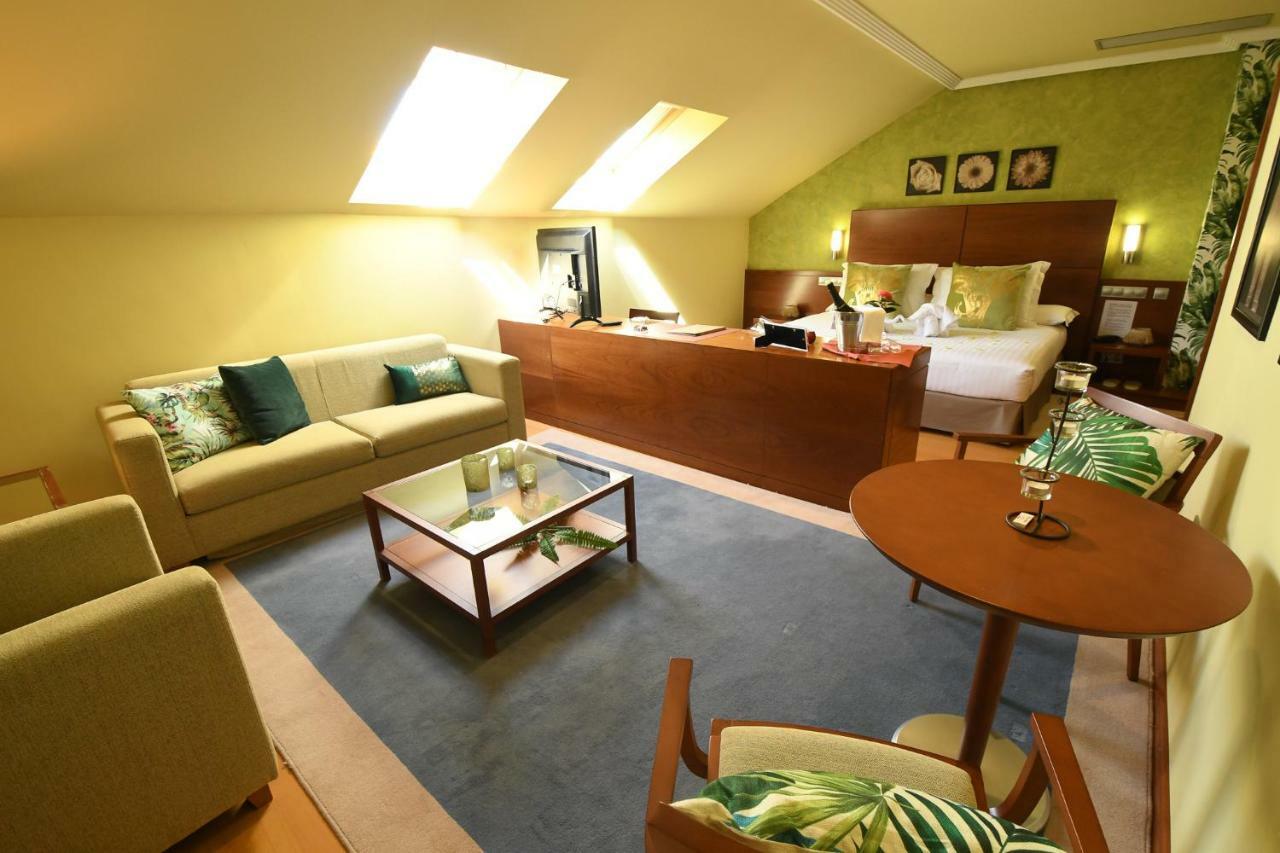 Hotel Miravalle Ourense Eksteriør billede